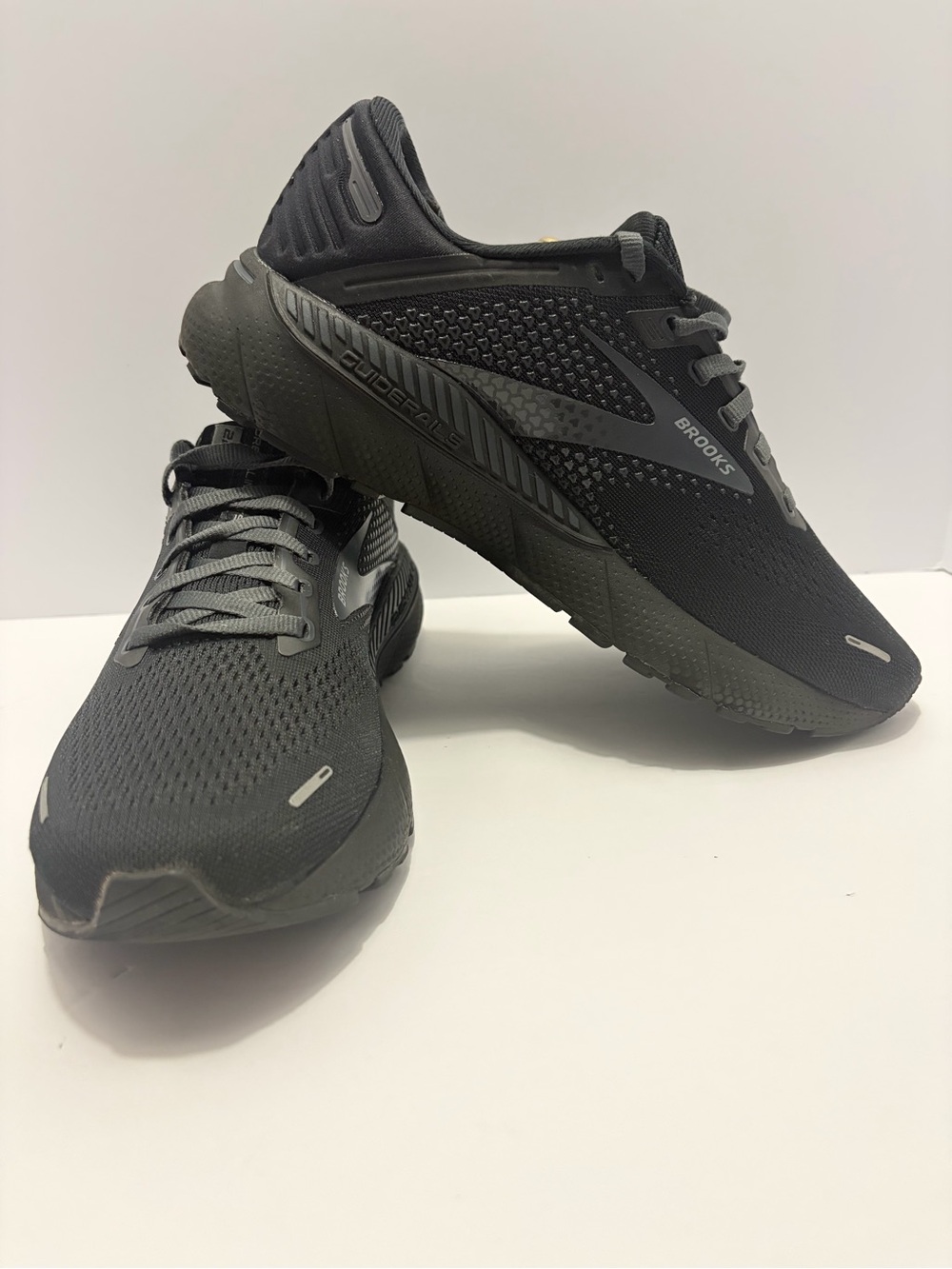 Brooks Adrenaline GTS 22 Black and Gray Women's Running Shoe 1203531D020 Wide D